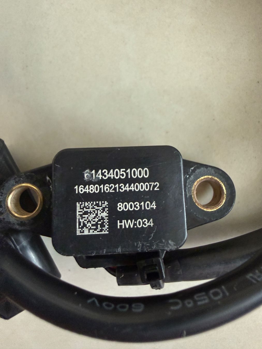 KTM Tutti i ricambio per moto: KTM 1290 Super Duke R Schaltwellensensor – Usato da Trimbach venduto da Fily-90 1