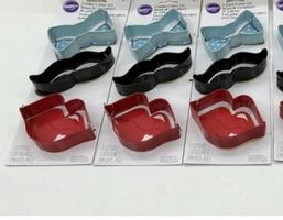 Wilton Ausstecher Set Fliege Schnurrbart Lippen neu 3 Pack