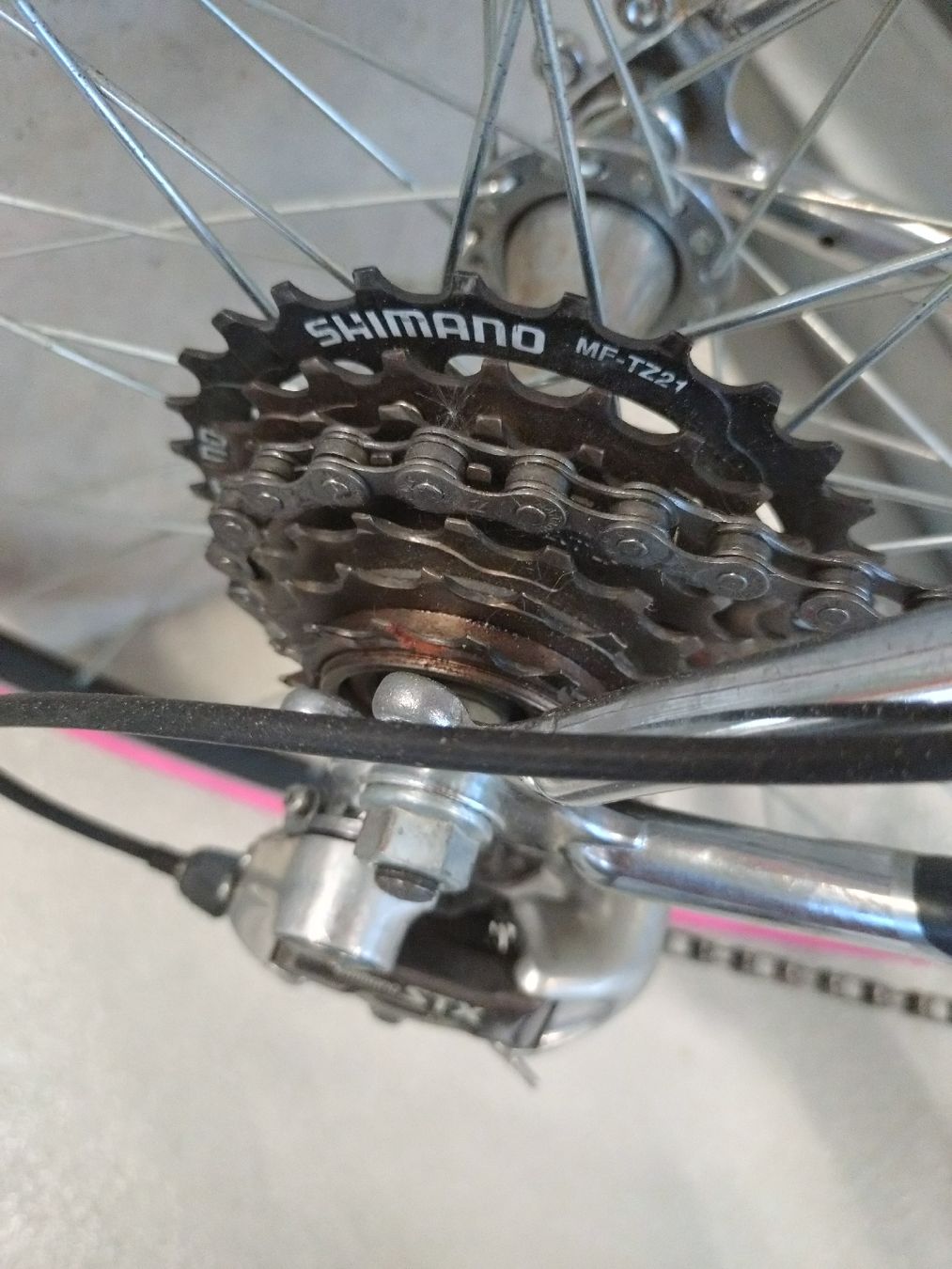 Biciclette: Vélo Sunn Force 28' Rose Pimped ! – Usato da Farvagny-le-Grand venduto da LaCaverne 9