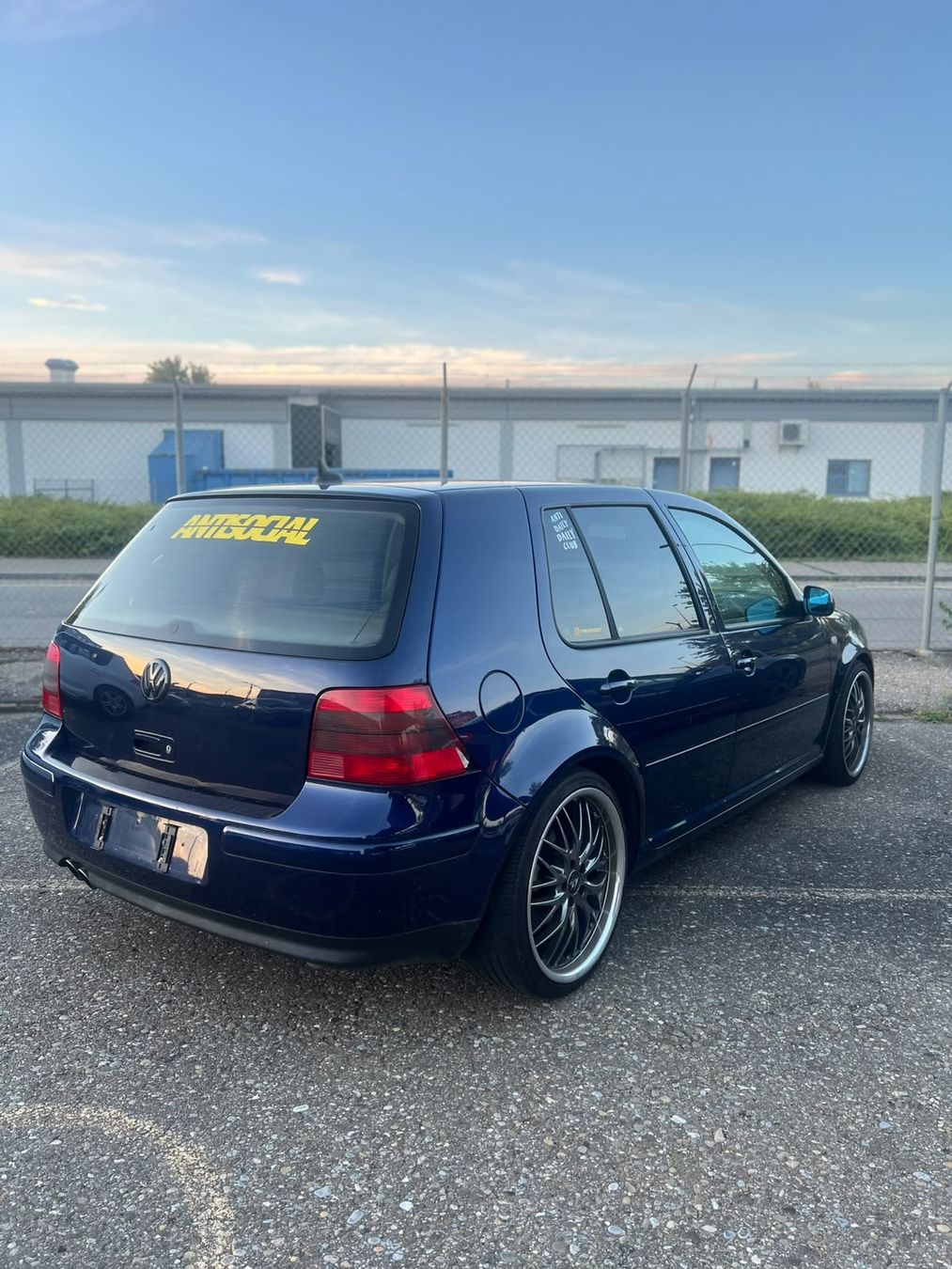 VW Autos: VW Golf 4 V6 2.8 4 Motion – Gebraucht aus Dübendorf von 3-Rosen 6