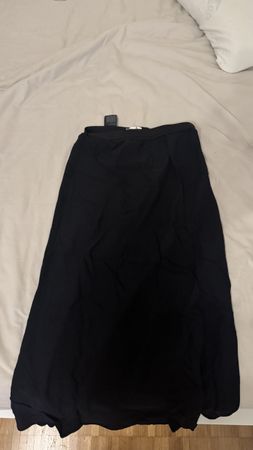 Schwarzer Sommerrock von H&M, Gr. S, Neu mit Etikett