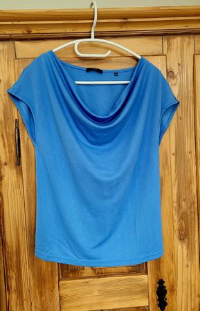 ZERO wunderschönes T-Shirt Gr. 36 blau neuwertig!