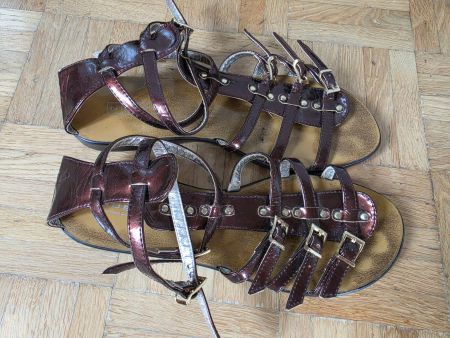 Römersandalen Nueve Gr. 39