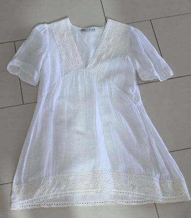 Schönes weisses Sommerkleid Zara Grösse xS, fällt eher wie S