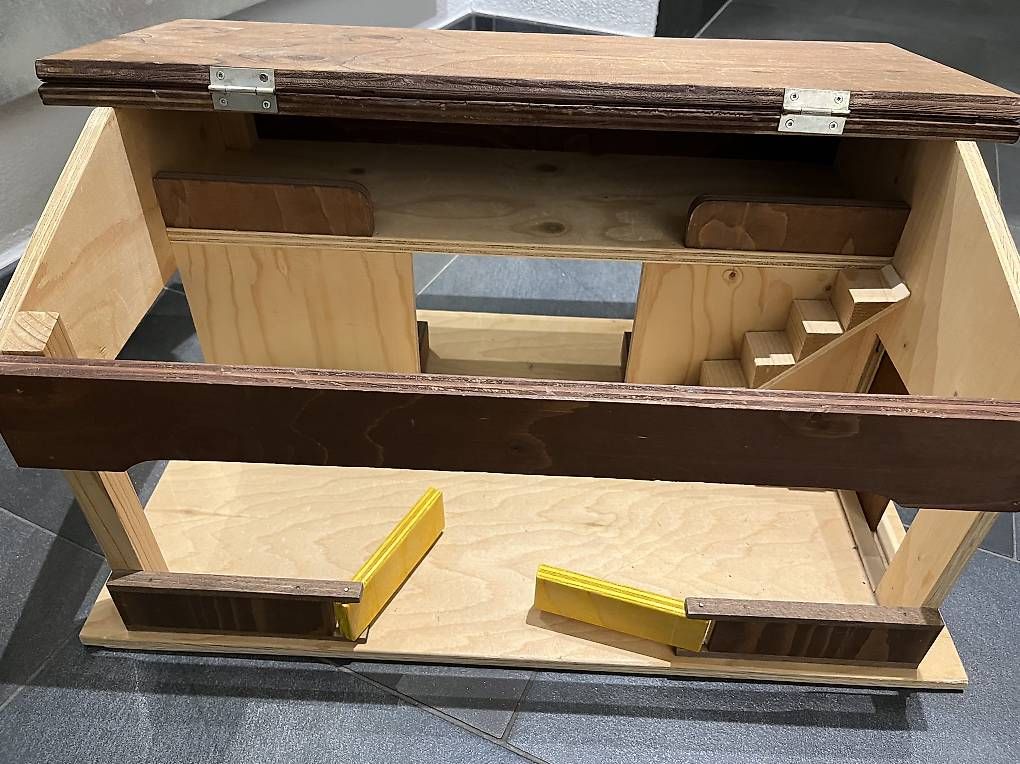 Spielhäuser: Bauernhof aus Holz handgefertigt  – Gebraucht aus Pfäffikon SZ von hejaeggi 1