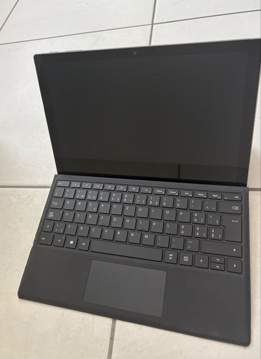 Microsoft Notebook: Microsoft Surface Pro (2017) | i5 | 8 GB RAM | 256 GB SSD – Usato da Romanshorn venduto da Leonii 3