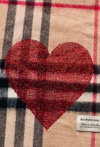 Burberry schal rosa mit herzen sales