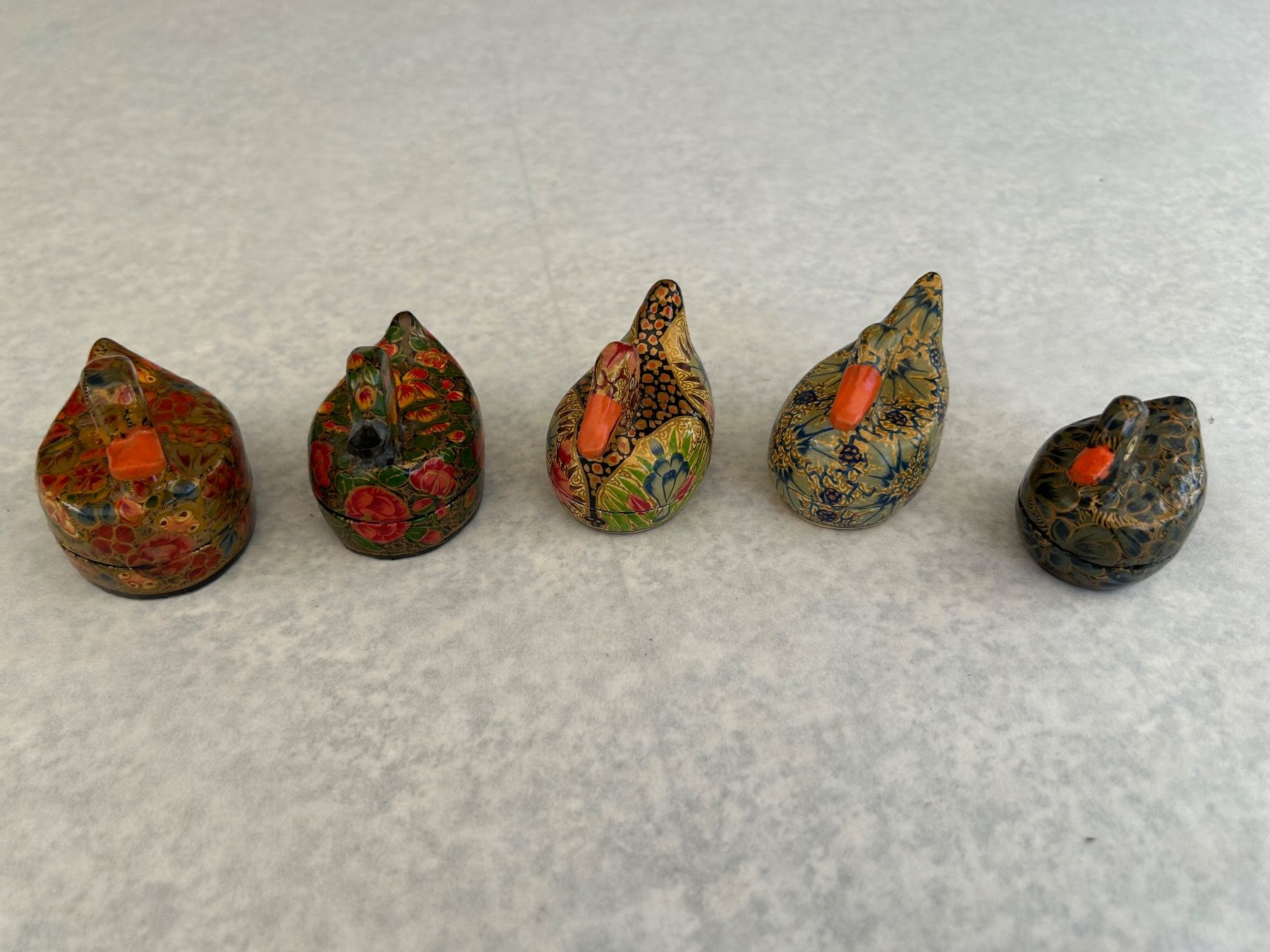 Statuette: 5 Entenfiguren bunt bemalt guter Zustand – Usato da Etzelkofen venduto da Botti50