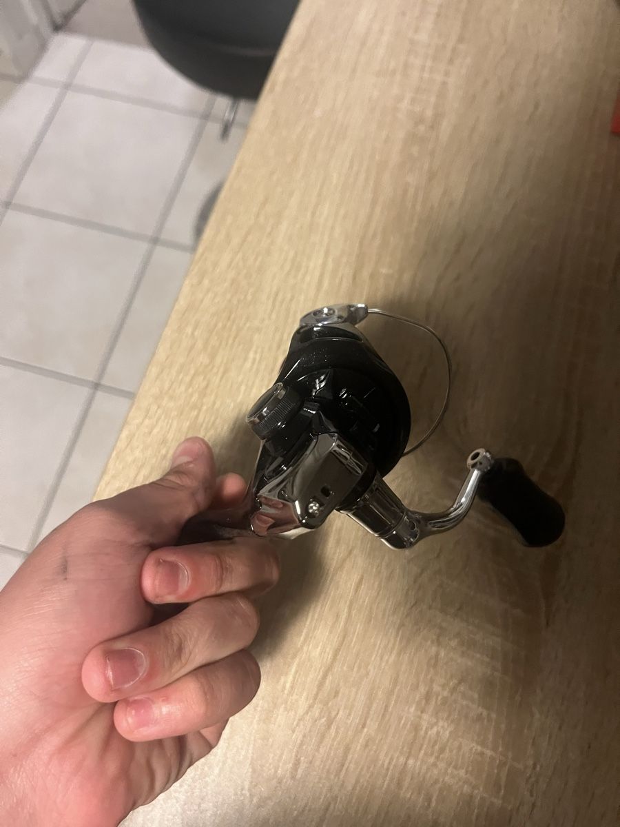Shimano Rollen & Spulen: Vend moulinet de pêche sienna 1000 – Neu (gemäss Beschreibung) aus Nods von giu_lj2x 4