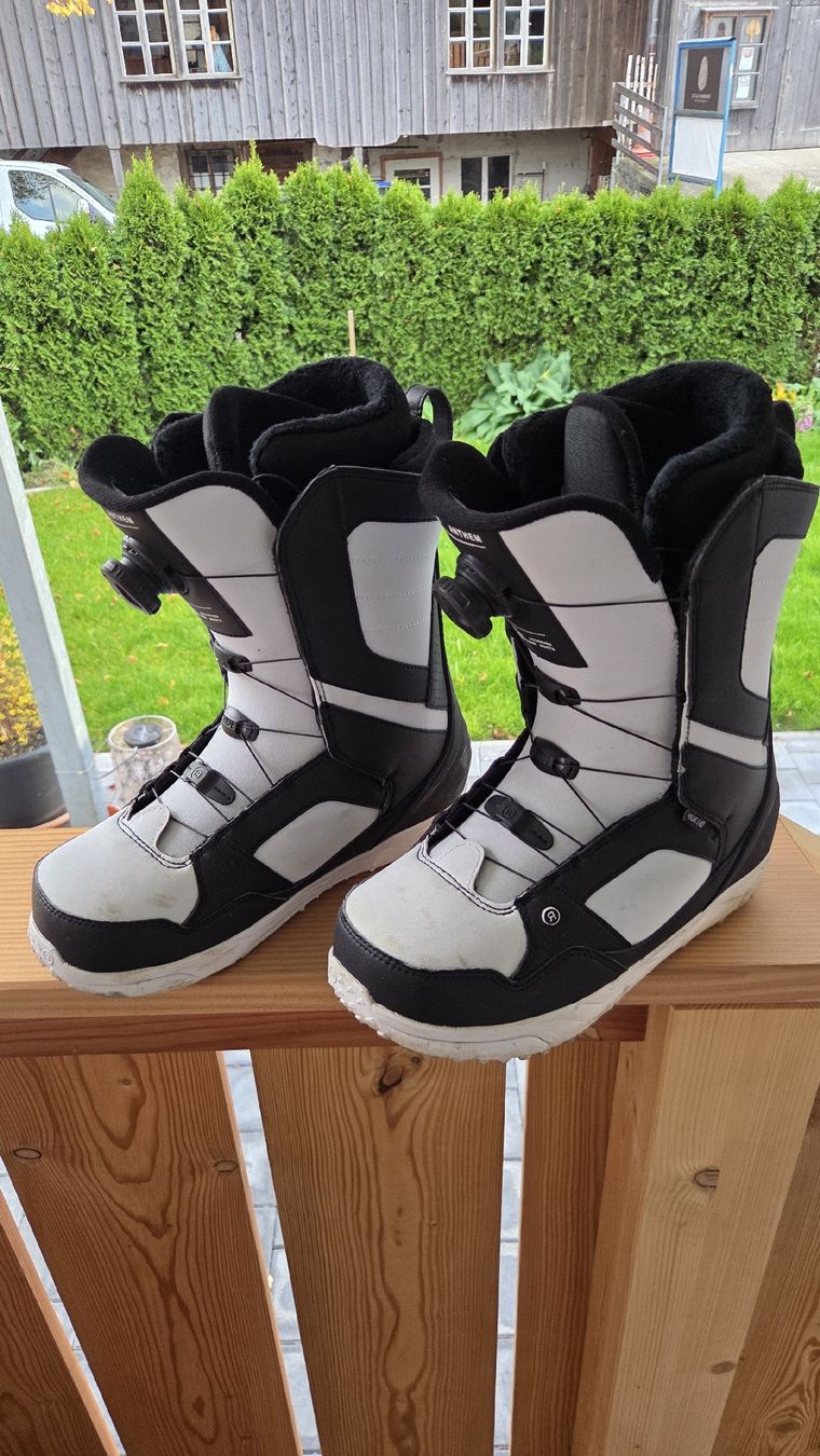 Chaussures hommes: Snowboard Schuhe – Neuf (Voir description) à Längenbühl par Teuscher1