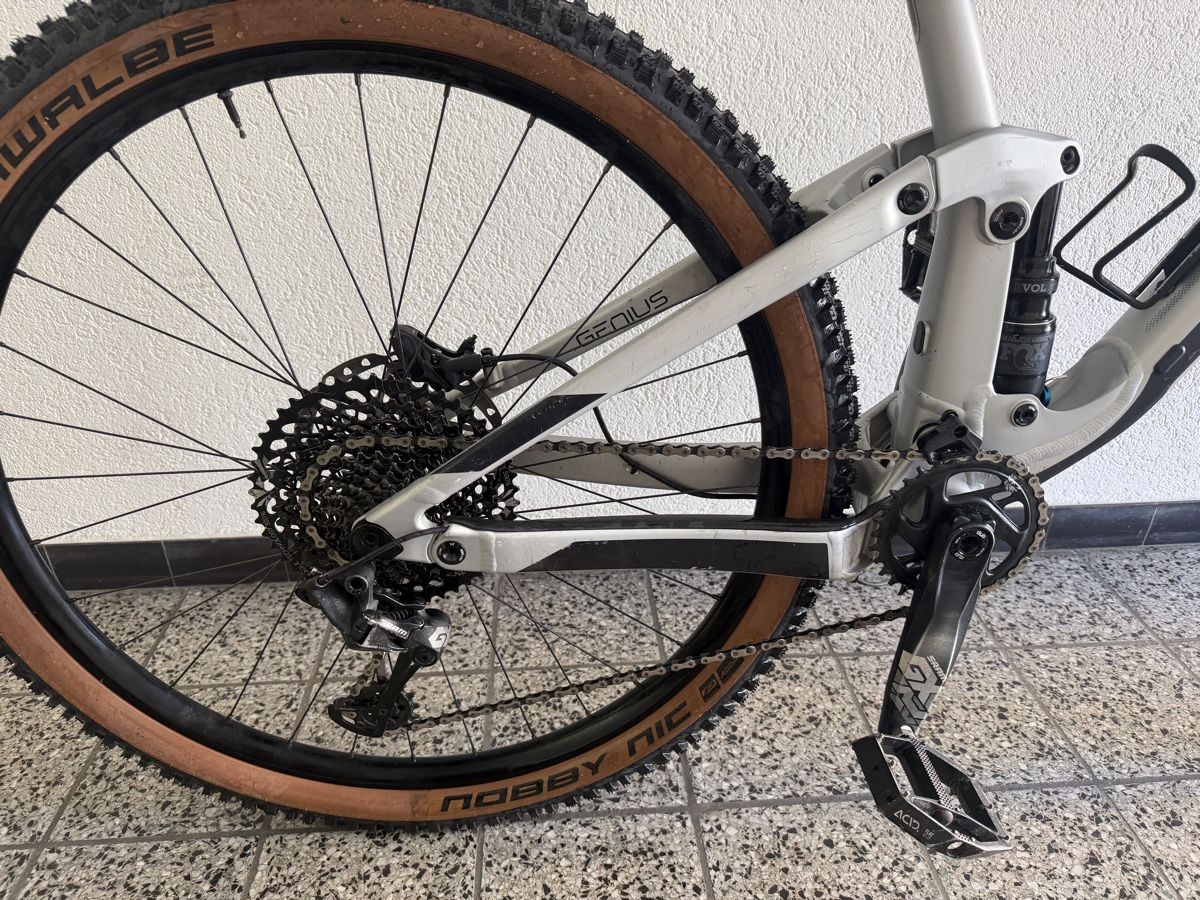 Scott Velos: Scott Genius 940 TOP MTB – Gebraucht aus Stansstad von 91PD 5