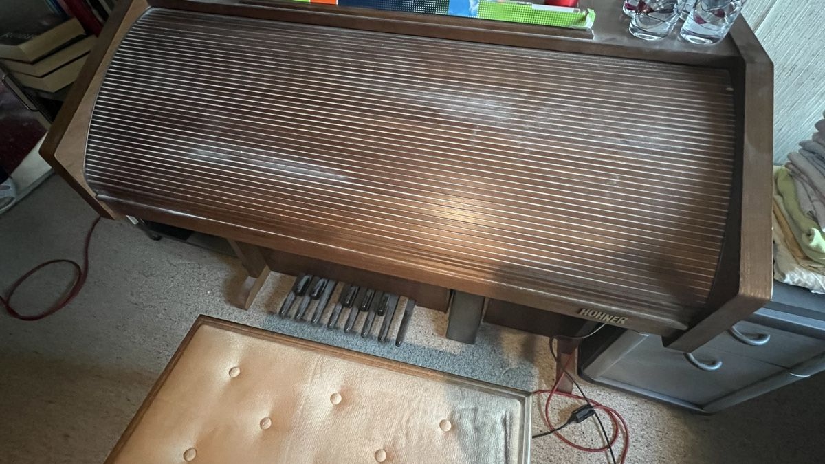 Hammond Strumenti musicali: Heimorgel Hohner D98 – Difettoso da Seuzach venduto da Biter 1