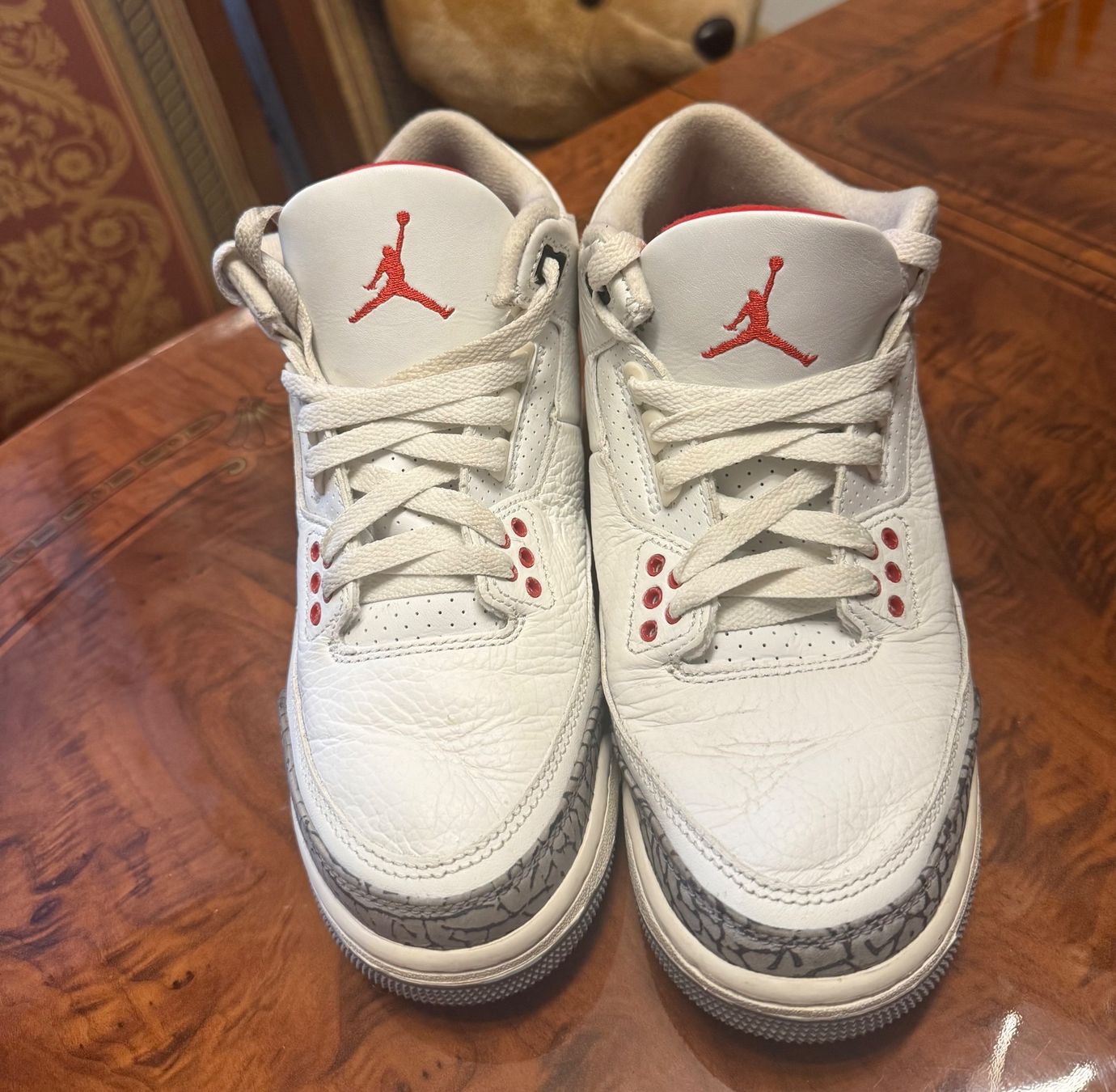 Jordan Herrenschuhe: Jordan 3 Retro Gr. 39 / US 6.5Y – Gebraucht aus Biel/Bienne von glaewynnshop 1