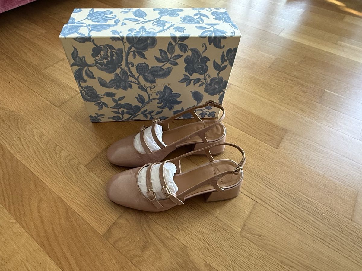 Chaussures femmes: Damenschuhe rosa/beige von Sezane – D'occasion à Basel par ele_7fk5 2