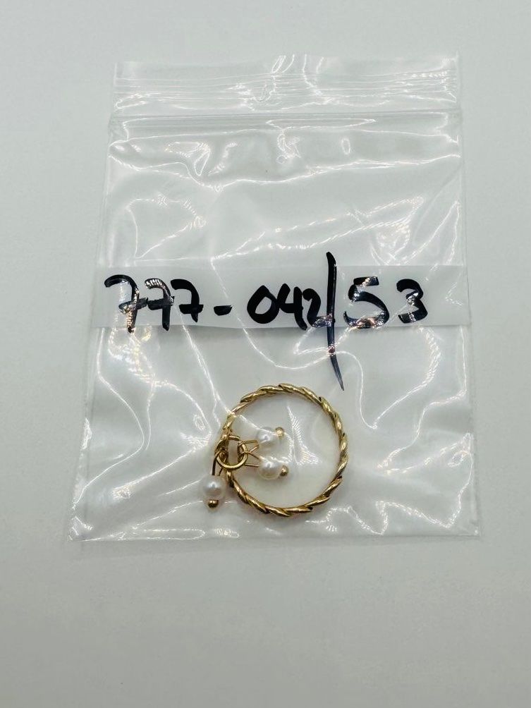 Anelli: Schöner Ring mit Anhänger / Grösse: 53 – Nuovo e nell'imballaggio originale da Frutigen venduto da glanzvolles.leben 3