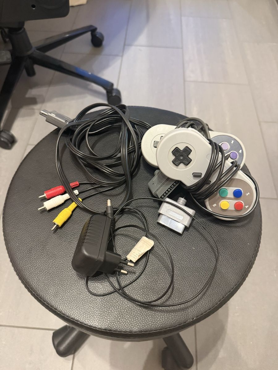 Nintendo Console: Super Nintendo – Usato da Emmenbrücke venduto da csimex01 1