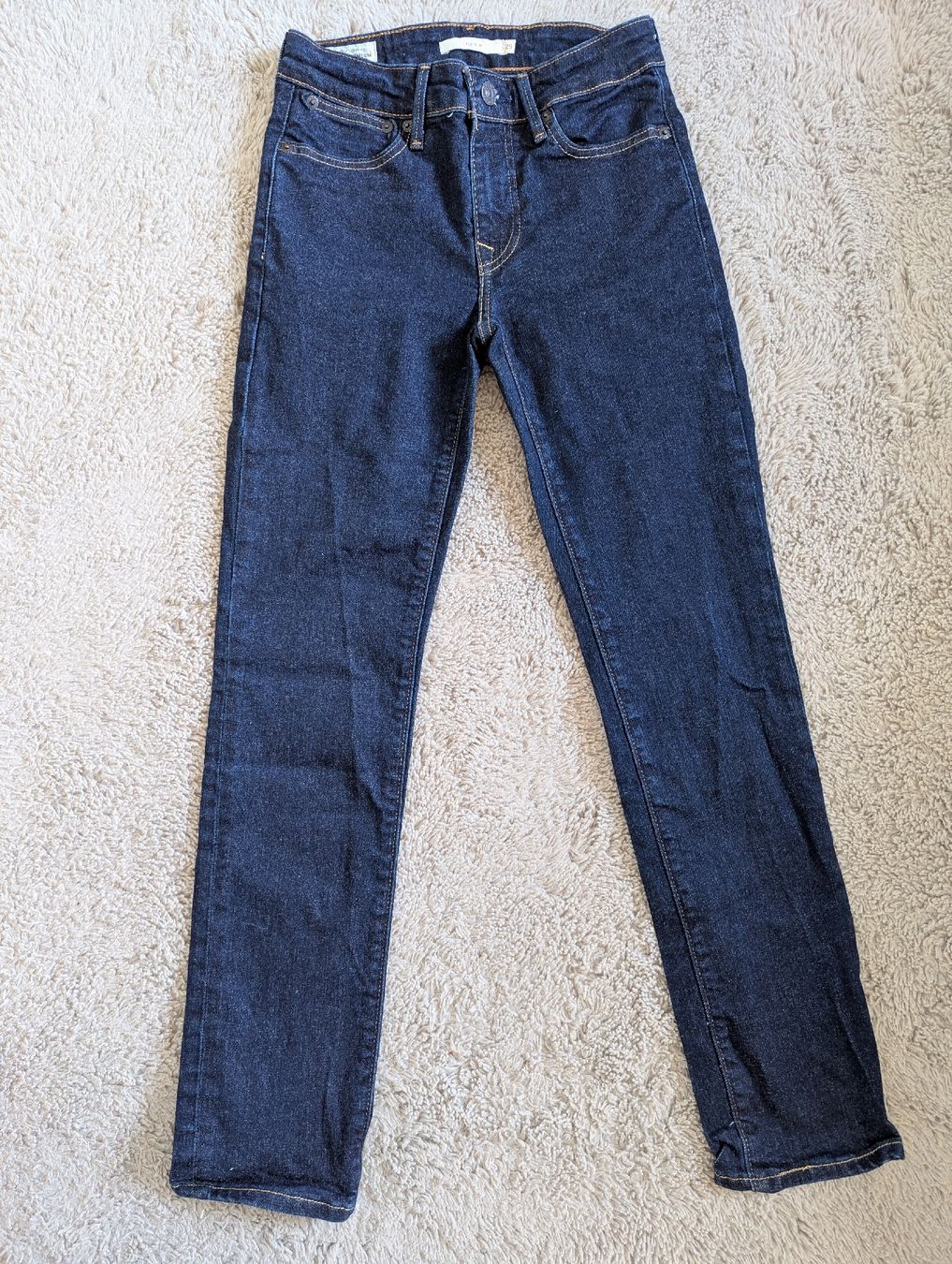 Levi's Jeans: jean Levi's 26 – Usato da Montreux venduto da dem_gyt9