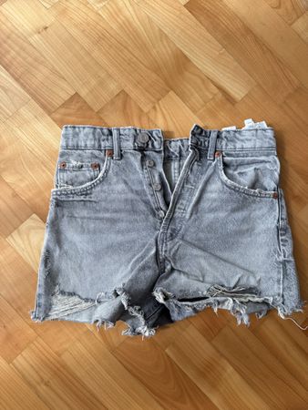 Zara Jeans Shorts, grau, Grösse 34