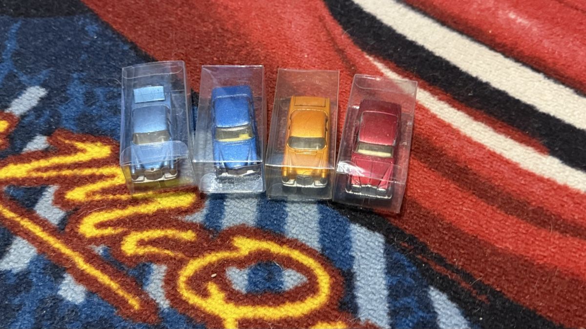 Mercedes-Benz Modellini d'auto: 4 Mercedes marques diverses – Usato da Villars-sur-Glâne venduto da Mitodc2
