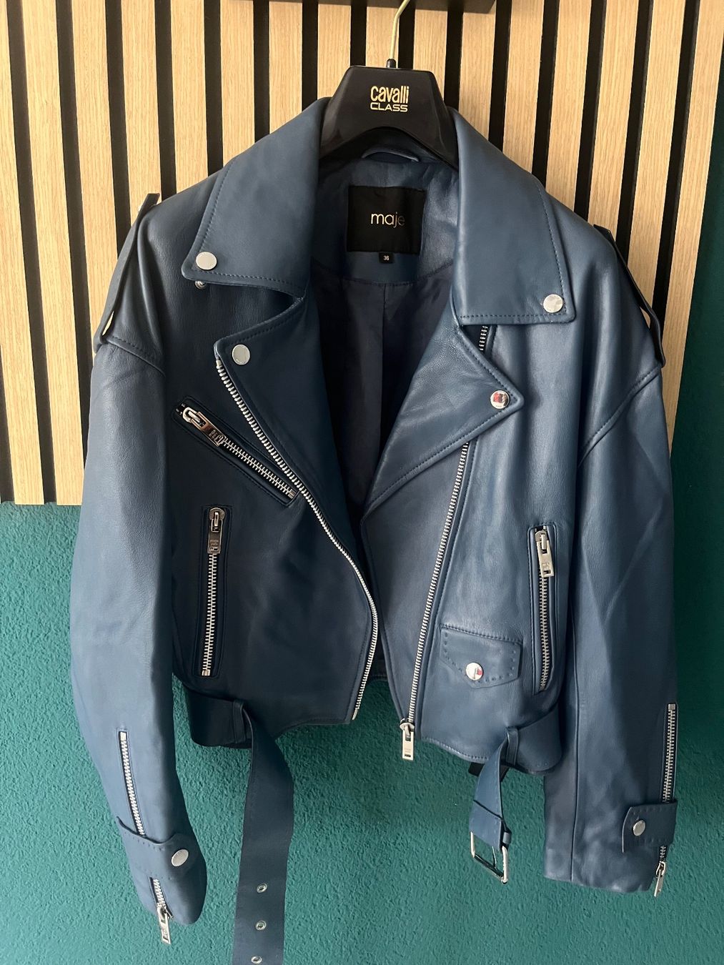 Maje Giacche: Maje Paris Lederjacke Gr.36 – Nuovo (secondo la descrizione) da Hombrechtikon venduto da ano_p8ws 4