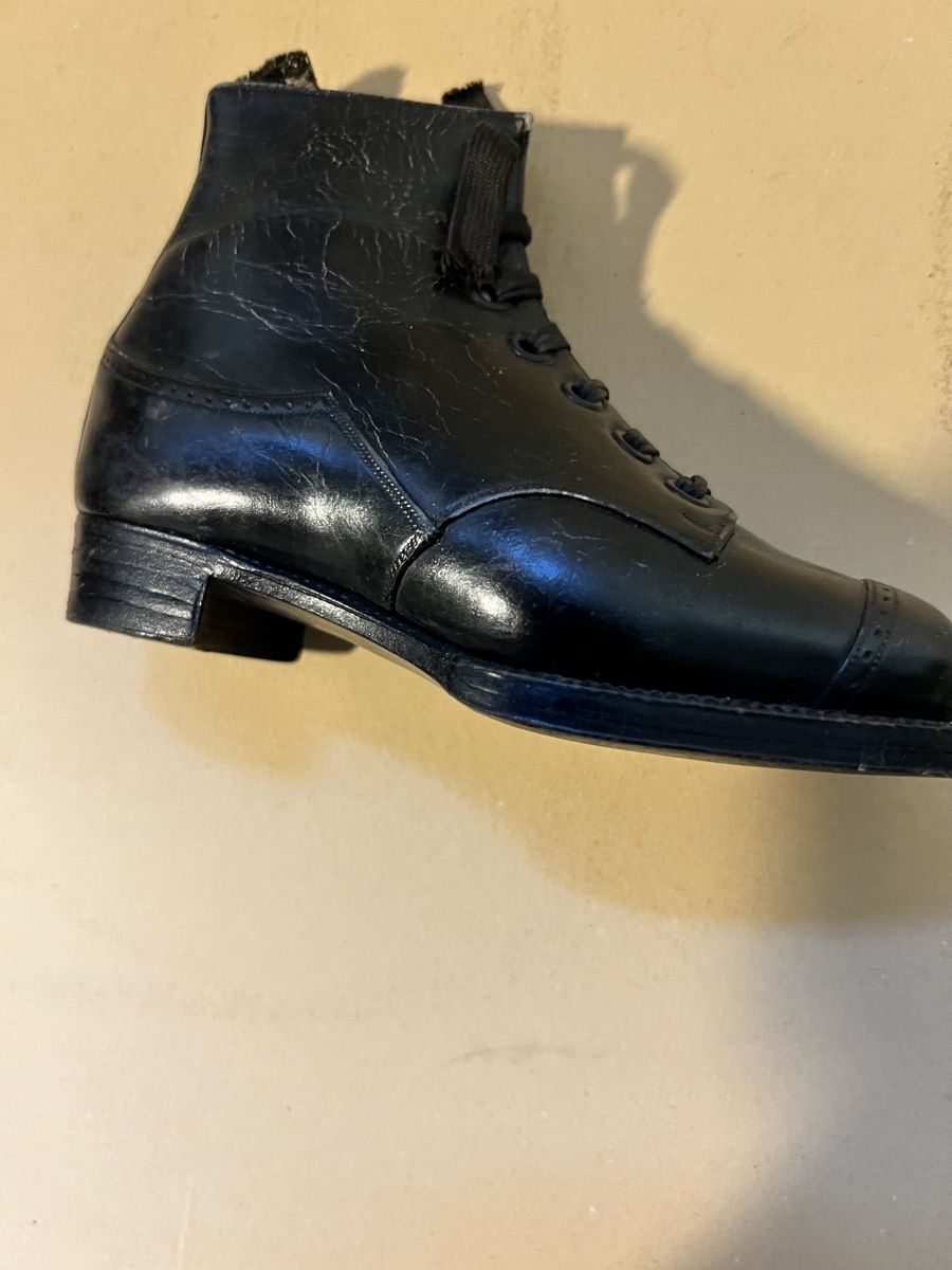 Scarpe da donna: Sammlung 5, miniaturSchuhen aus Leder – Usato da Hombrechtikon venduto da vespa1954 2