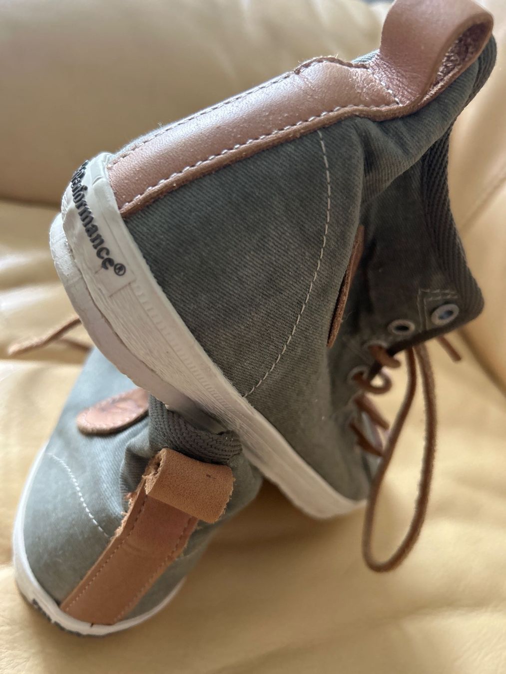 Scarpe da donna: Peak Performance Sneakers  Gr38 Olive, fast neu – Nuovo (secondo la descrizione) da Feuerthalen venduto da Anna_Swift 8