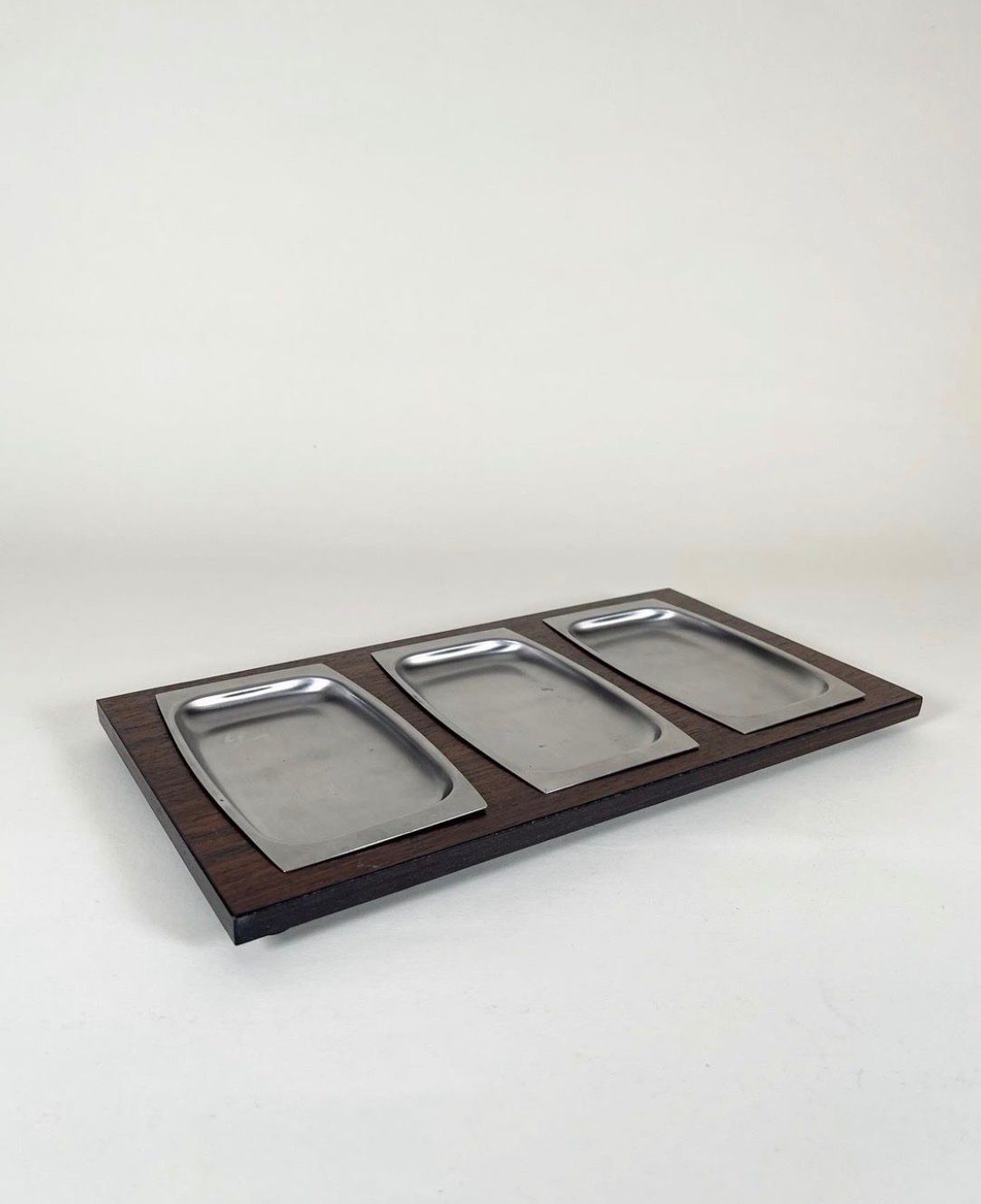 Plateaux: Serviertablett Danish Teak mit 3 Apero Schalen – D'occasion à Zürich par Son_77 4