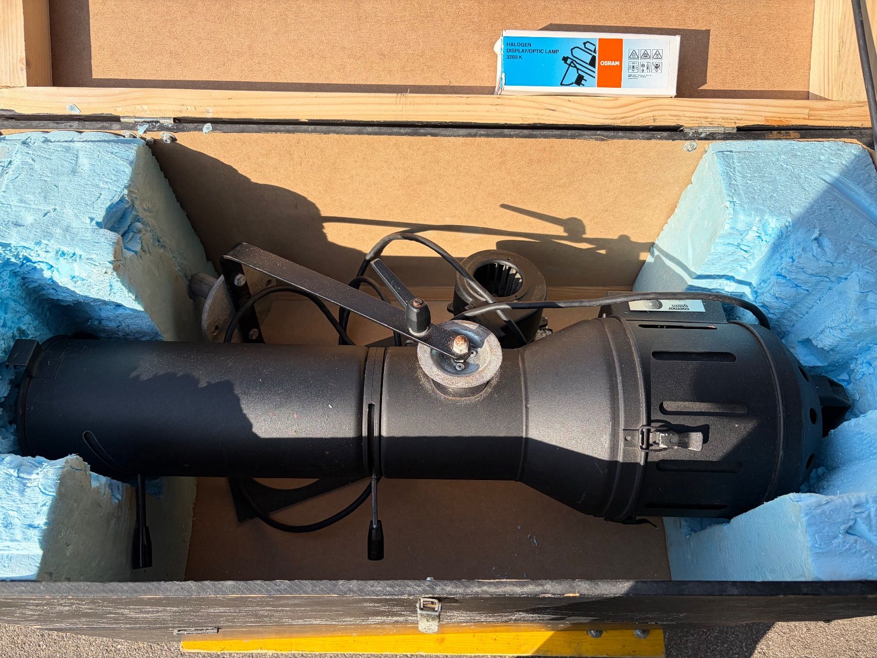 Lampes: Verfolgungsscheinwerfer Coemar, 1000 Watt – D'occasion à winterthur par Grami1 2