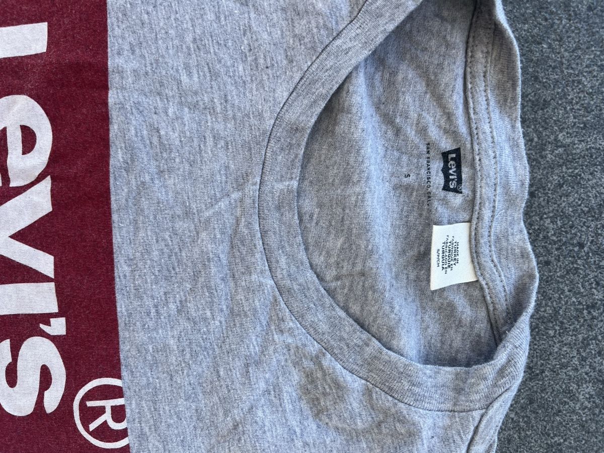 Levi's T-shirt: Levi’s T-Shirt S – Usato da Schafisheim venduto da inf_5dtw 1