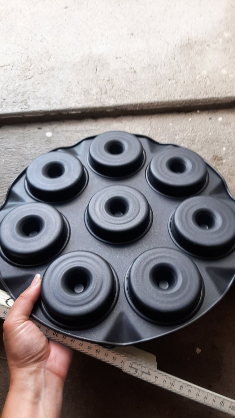 Teglie da forno: R) Donuts Backform Apfelküchlein – Usato da Wil SG venduto da Saxer1 2