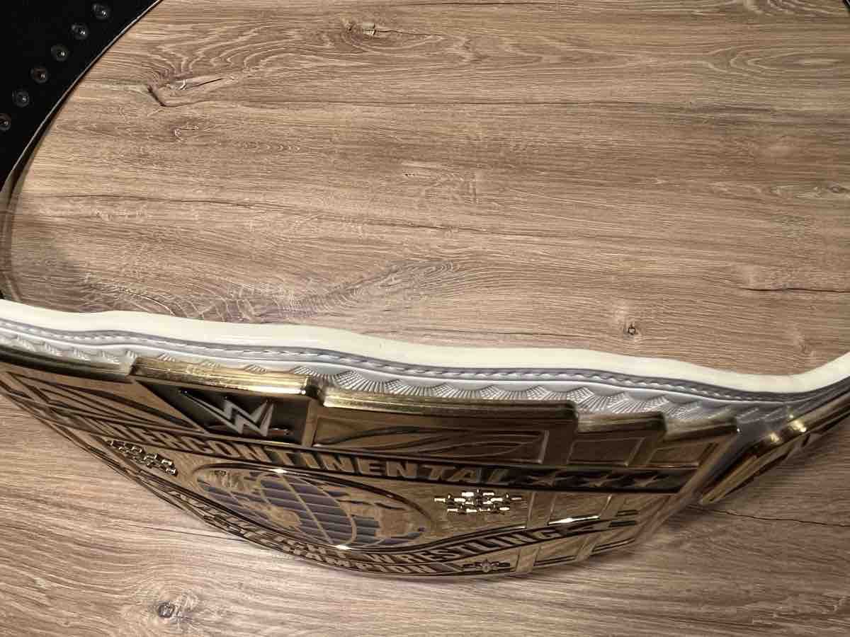 Giocattoli: WWE Commemorative Intercontinental Championship – Nuovo (secondo la descrizione) da Jonen venduto da Ufo_361 3