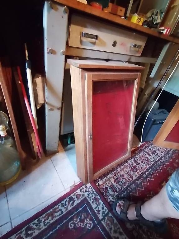 Vetrine: Vitrine en chêne ancienne – Usato da Cheyres venduto da Capitain 2