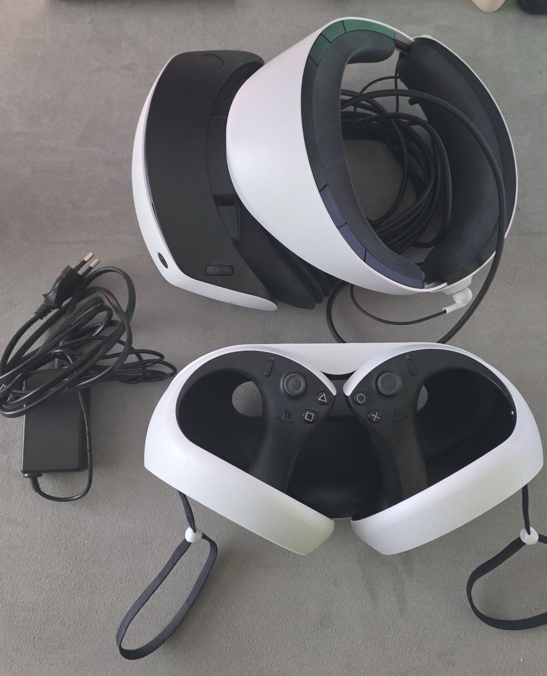 Sony Casque VR: Playstation VR2 Headset inkl. Charging Dock – D'occasion à Oberwil BL par baleo_BS