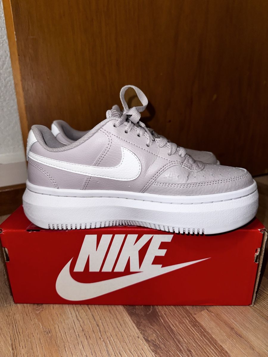 Nike Scarpe da donna: Nike Court Vision Alta LTR – Nuovo (secondo la descrizione) da Interlaken venduto da hel_bm2g 3