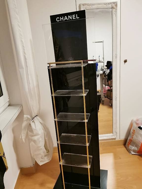 Chanel Profumi & Eau de Toilette: Chanel Parfum Ständer, aus Liquidation – Usato da Winterthur venduto da lor_5vlb 1