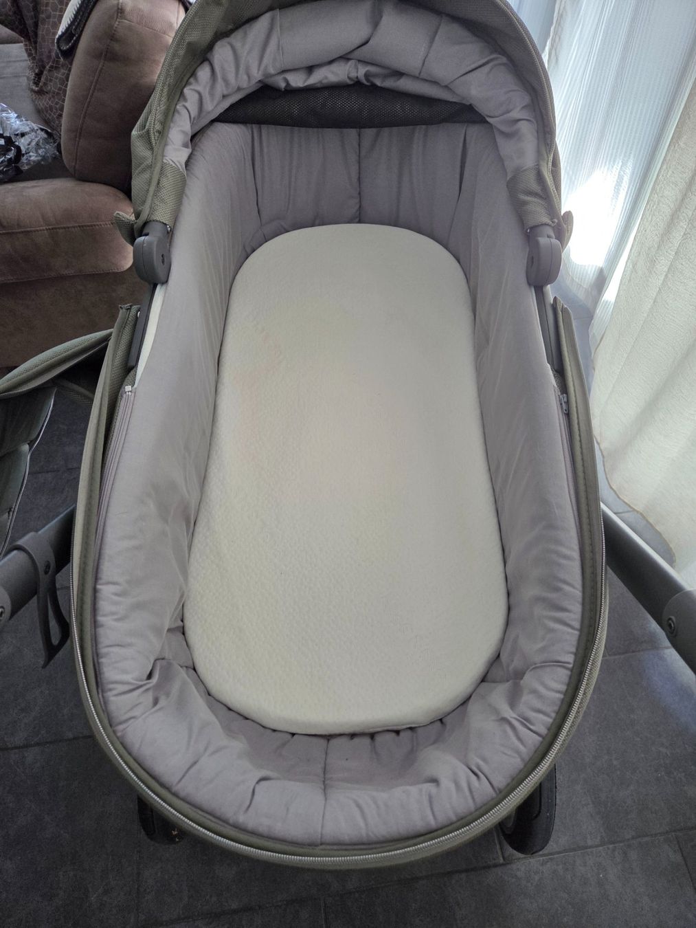 Kinderwagen: My Junior Kinderwagen, Auto-Babyschale & ISO-Fix Base – Gebraucht aus Jegenstorf von KevMen10 5