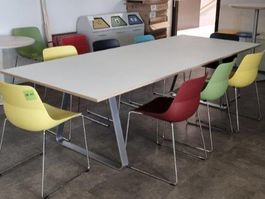 Tisch in modernem Designe Lapalma