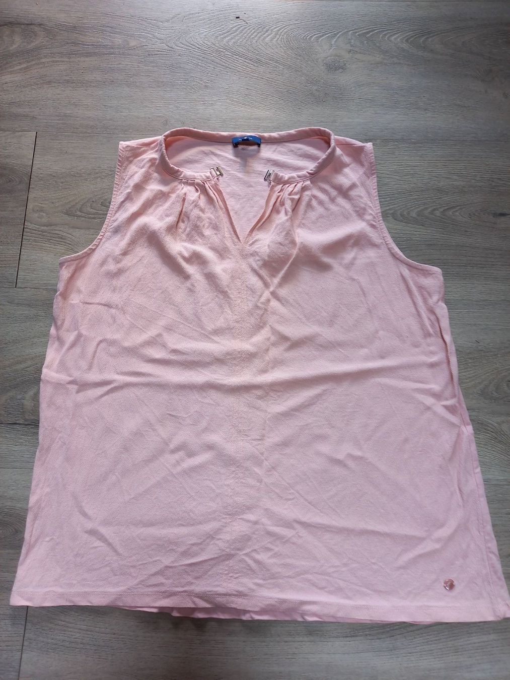 Tops: Schönes Top  XL – D'occasion à Bätterkinden par Elefantenzoo