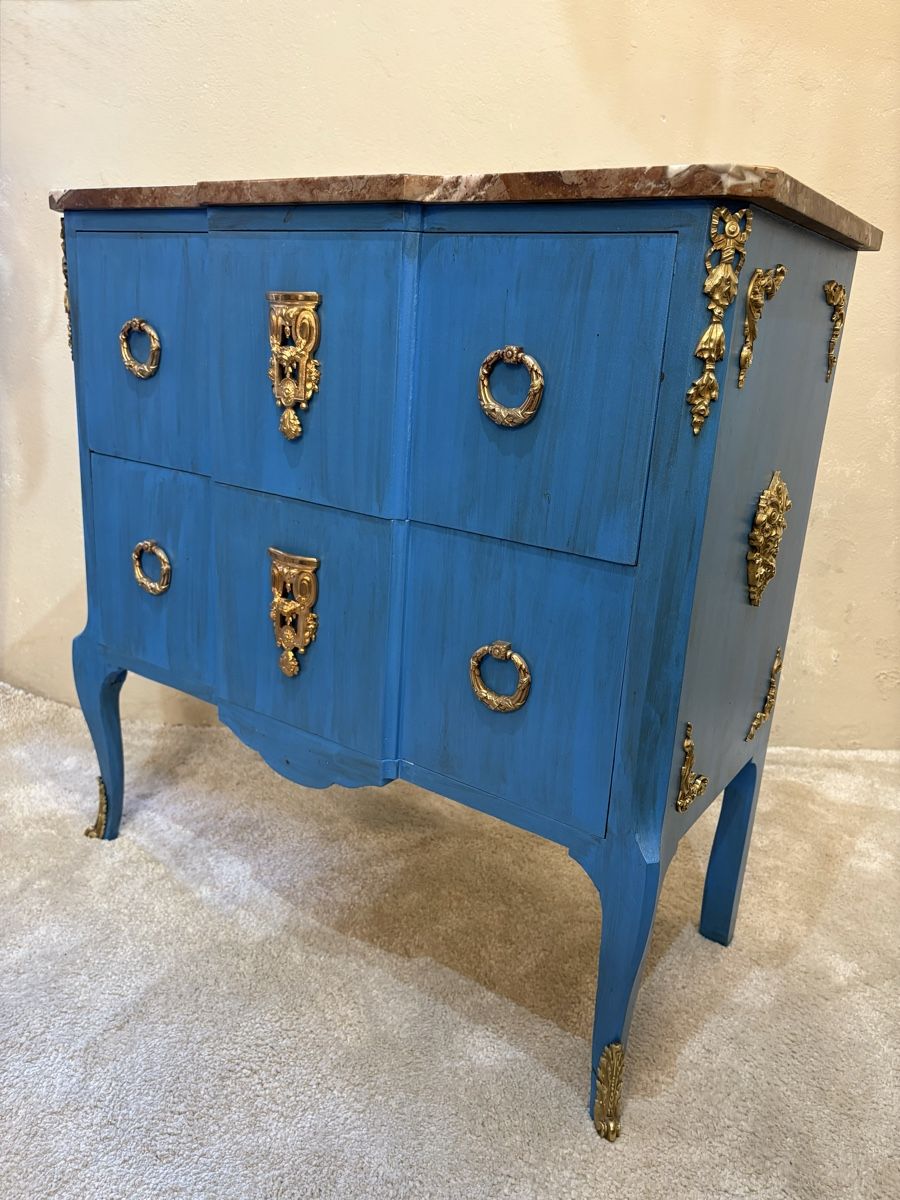 Cassettiere: Extravagante Kommode im Louis-XV-Stil – Usato da Wädenswil venduto da Vollwertig 1