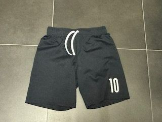 H&M Pantaloni: H&M Sport Shorts schwarz 146/152 – Usato da Gommiswald venduto da Anika6