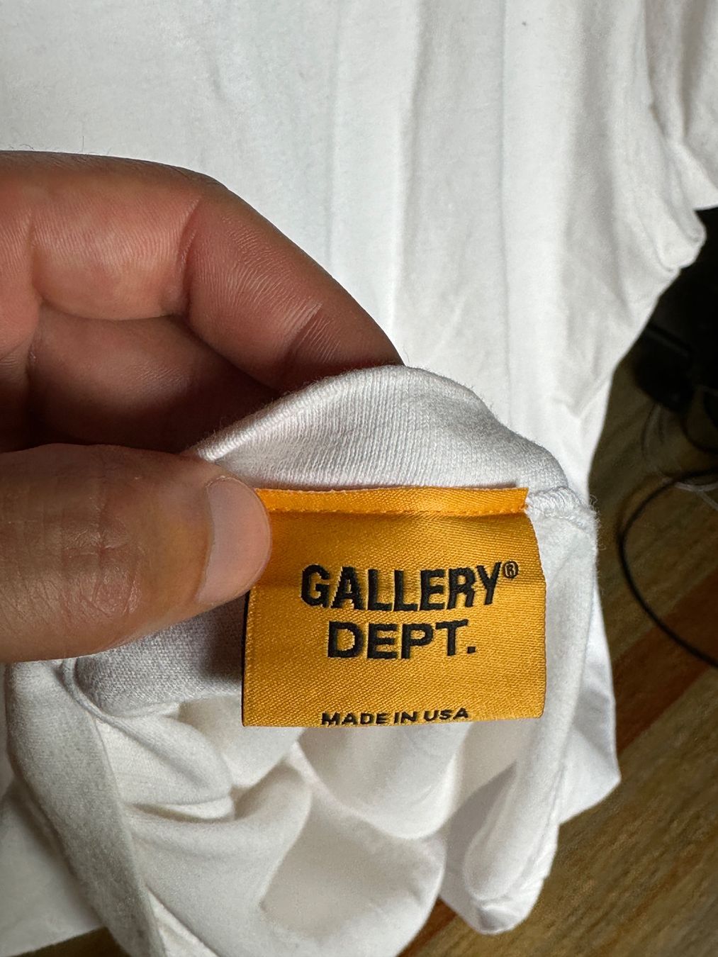 Gallery Dept. T-shirt: Original Gallery Dept. Book Club Tee Size L – Usato da Villars-Burquin venduto da Iliasso 4