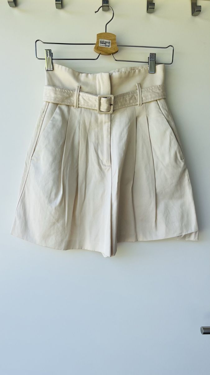 Mango Pantaloni: Short MANGO Suit beige clair, taille XS - Super état! – Nuovo (secondo la descrizione) da Lausanne venduto da Global.P