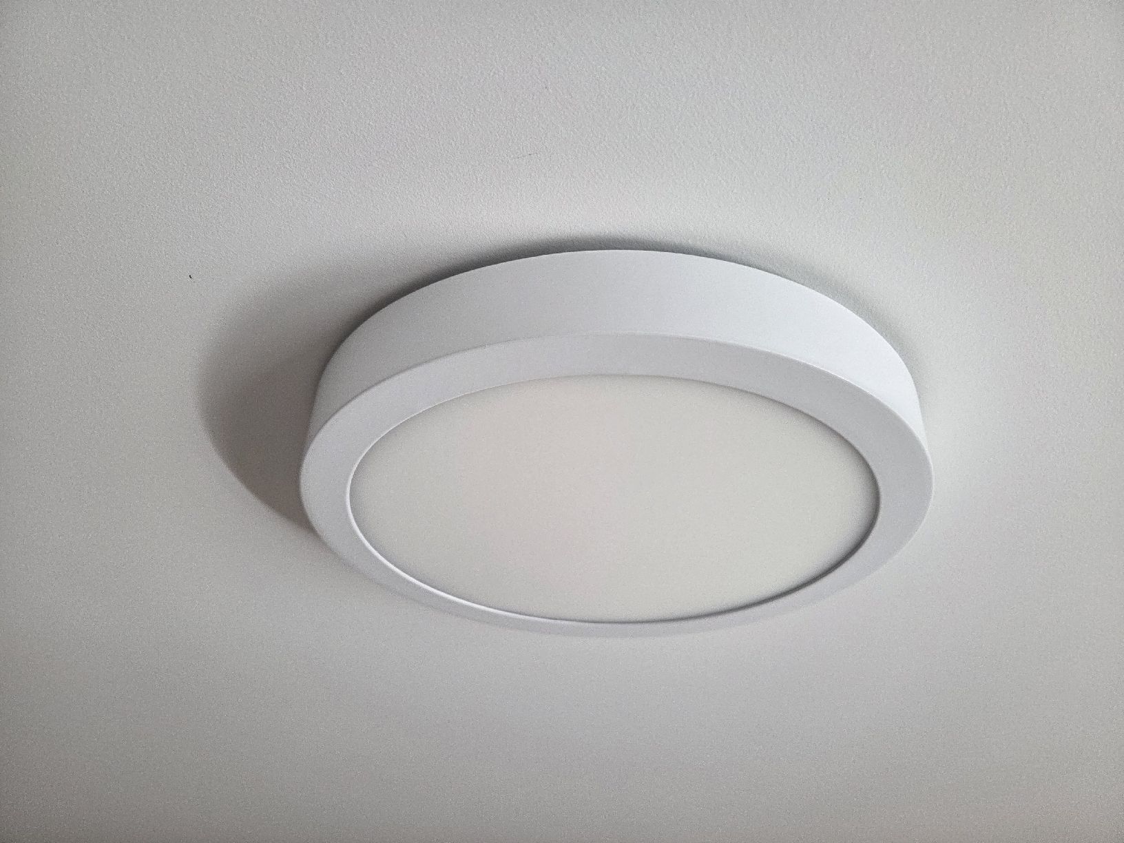 Kronleuchter & Deckenlampen: Deckenleuchte LED – Gebraucht aus Oberbüren von Lupo_7kxf