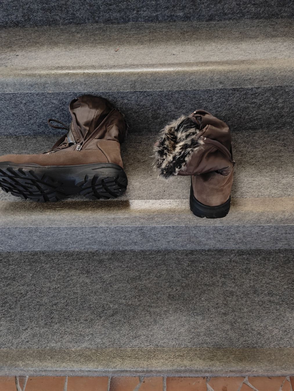 Scarpe da donna: Winterschuhe gefüttert – Usato da Adelboden venduto da Markusandra 2