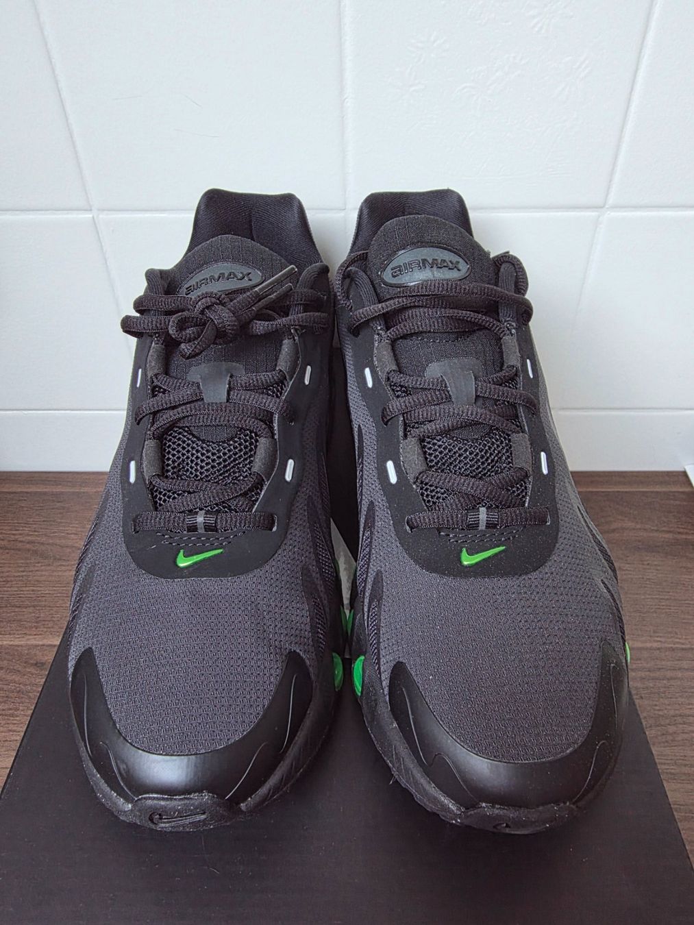 Nike Scarpe da uomo: Nike Air Max DN8 – Nuovo e nell'imballaggio originale da Fleurier venduto da dav_xx8y 3
