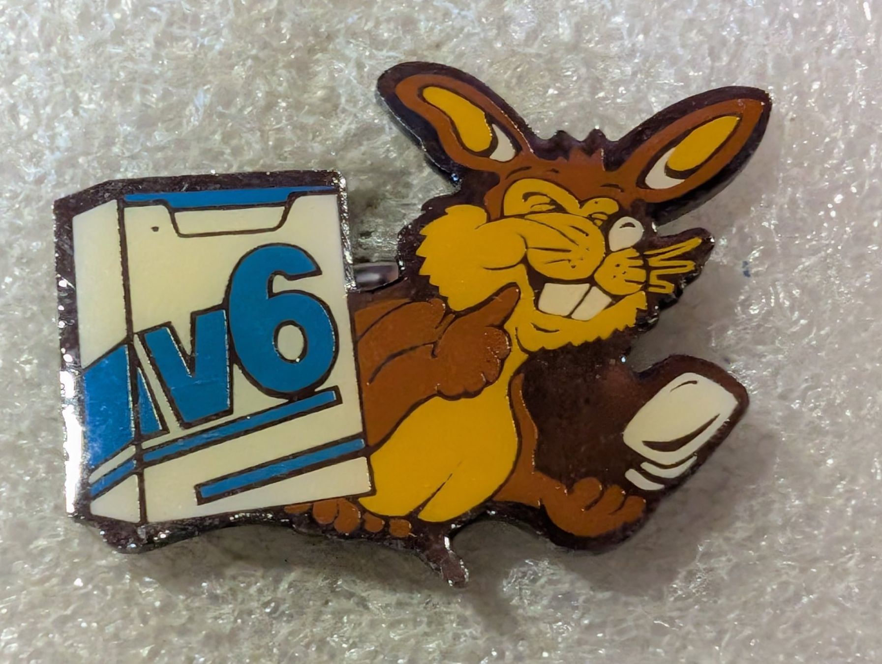 Placchette & Badge: Ansteckpin 18: v6 – Usato da Oppligen venduto da Pin-Fall-Shop