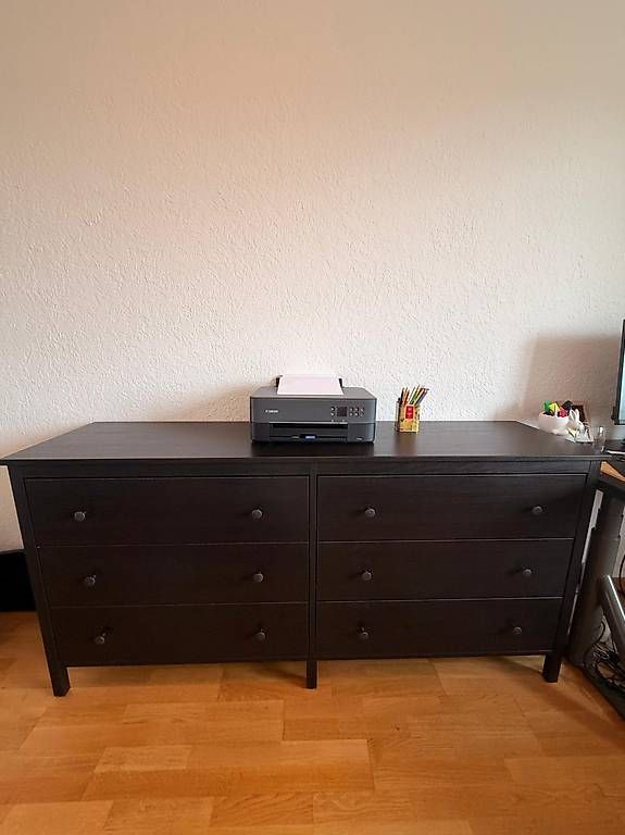 Cassettiere: Grosse dunkelbraune Kommode mit 6 Schubladen – Usato da Bern venduto da vad_v8s6