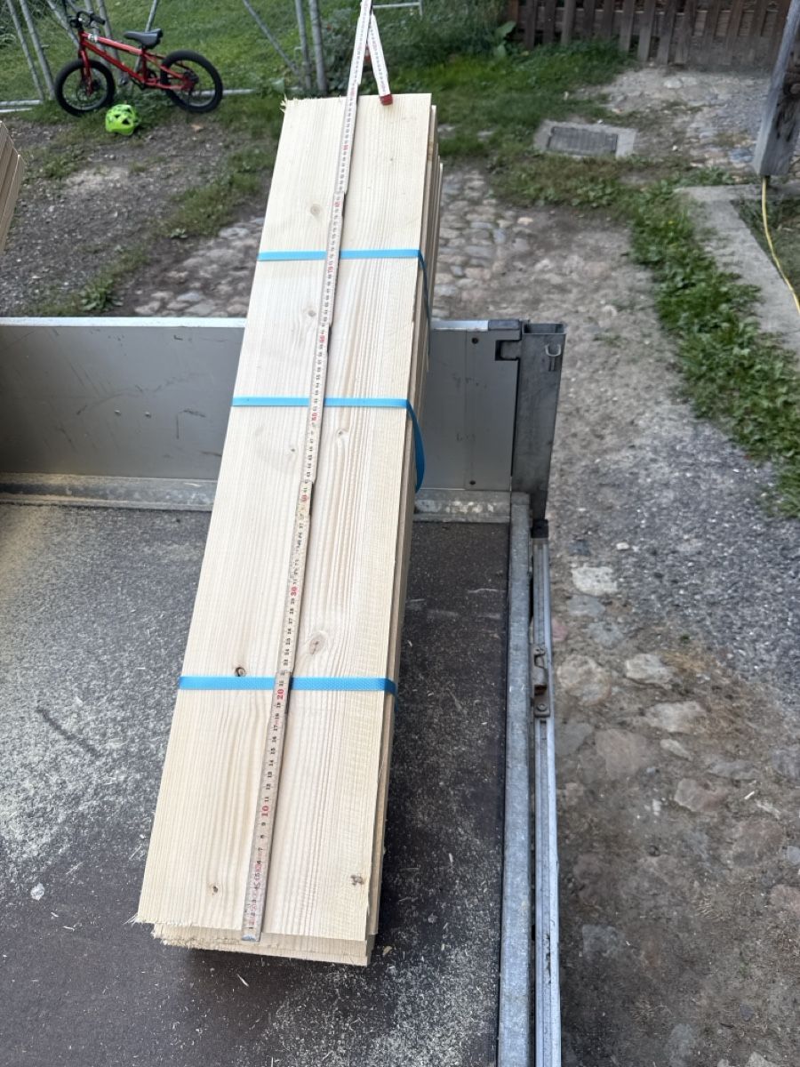 Articoli in legno: Brennholz  – Usato da Langnau i. E. venduto da Acrjl 2