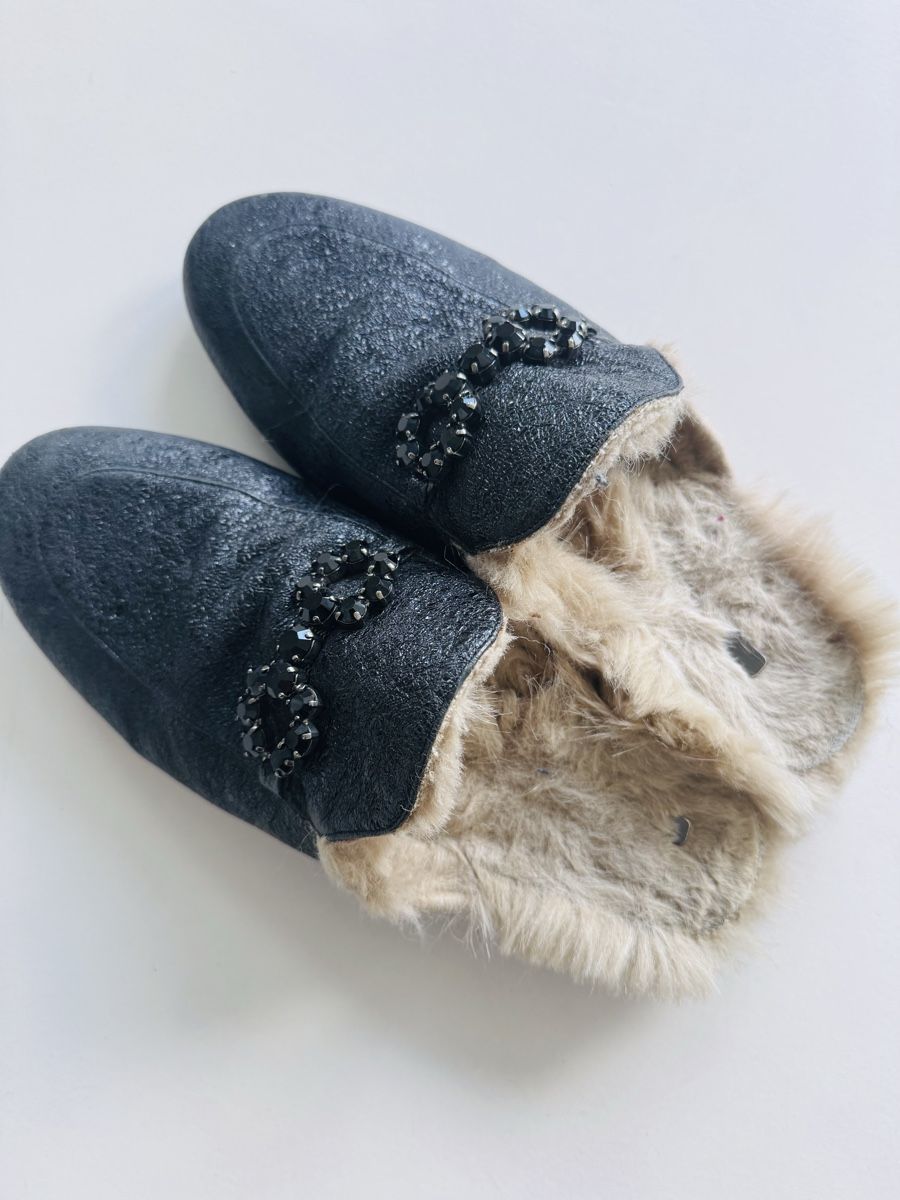 Globus Damenschuhe: Shoes with fur – Gebraucht aus Zürich von agi_j875