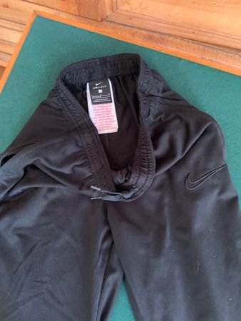 NIKE Trainerhose  Gr. L /Junior 147/158 cm Farbe: Schwarz